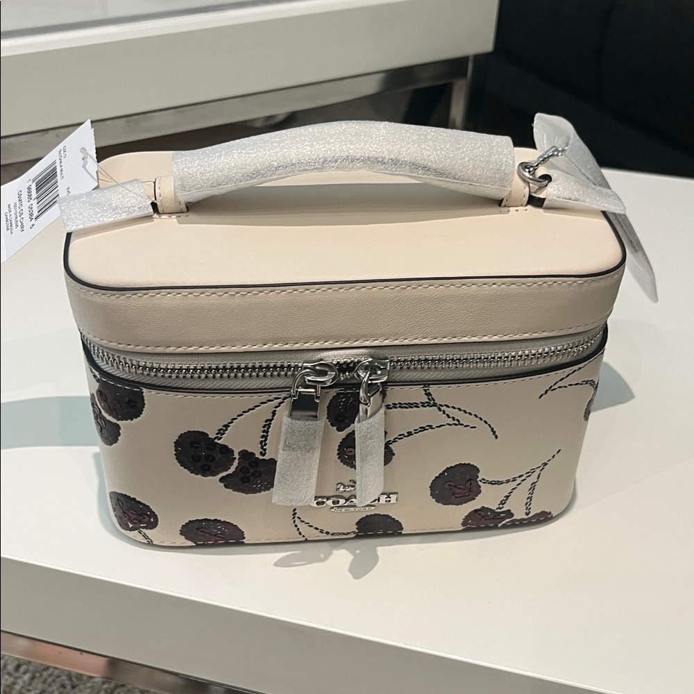 Cosmetic Case With Cherry Print